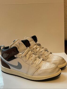 Jordan Mid-Top Sneakers in White, Brown & Light Blue